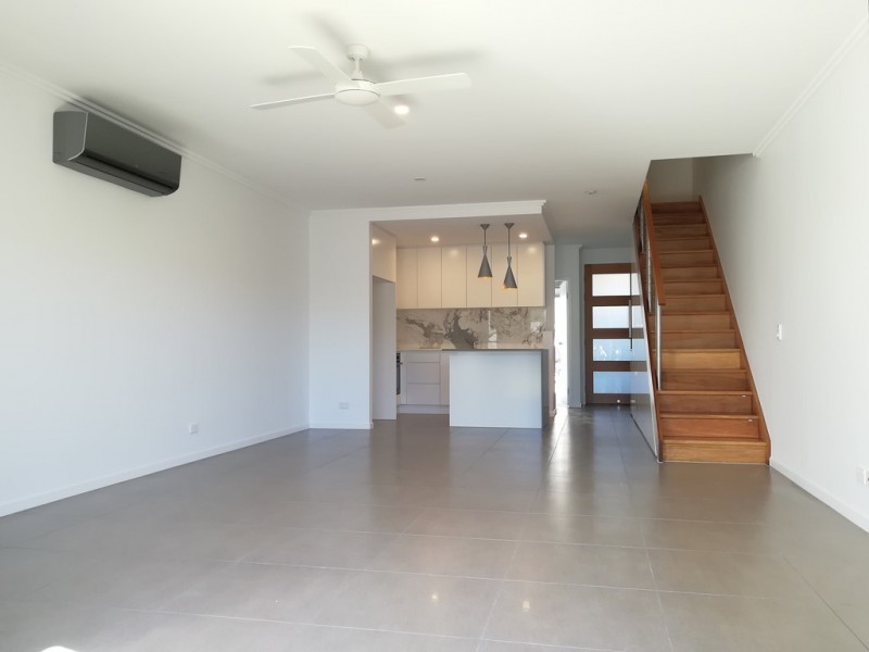 21 Manhattan Avenue, Robina QLD 4226