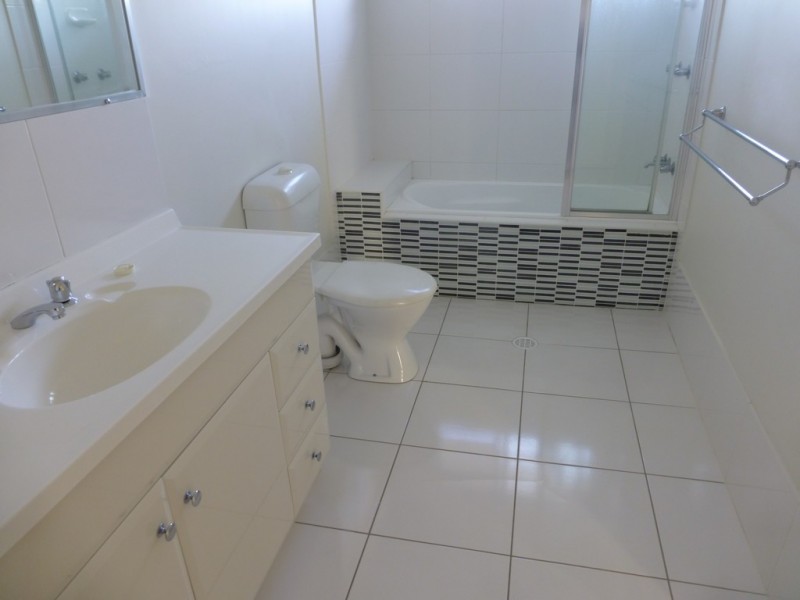 14/30 Carmarthen Circuit, Pacific Pines QLD 4211