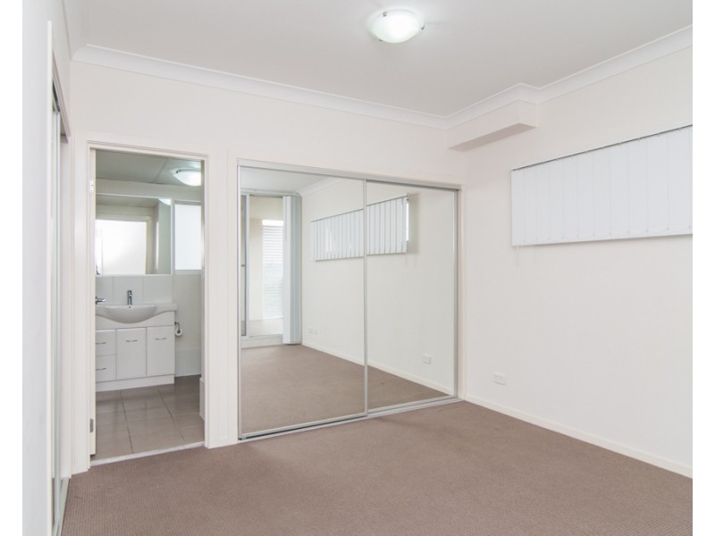 338/51 Playfield Street, Chermside QLD 4032
