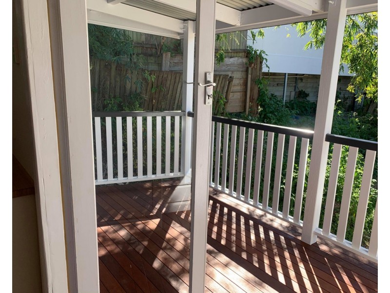 10 Jay st, Red Hill QLD 4059