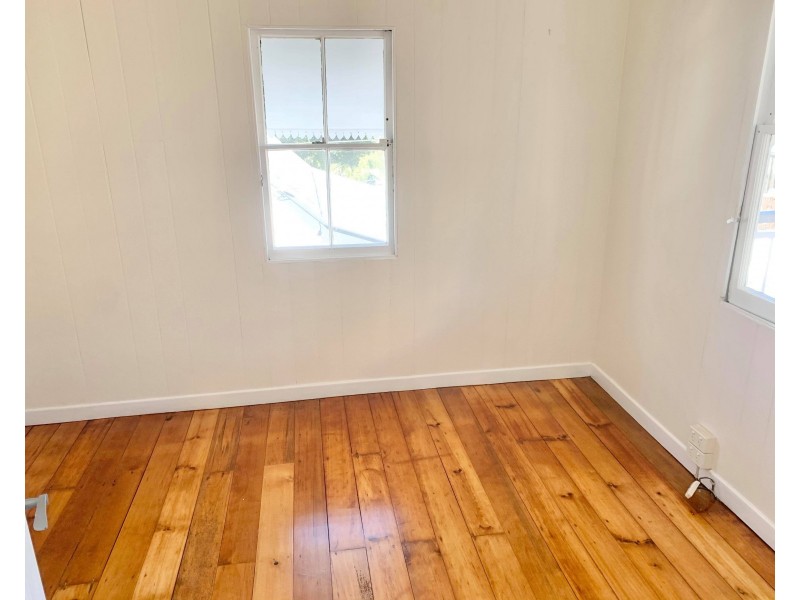 10 Jay st, Red Hill QLD 4059