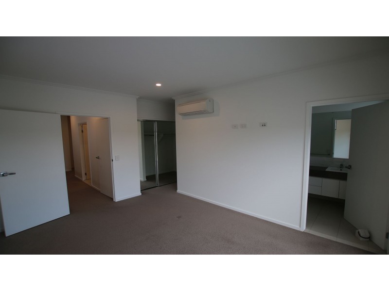 16/42 Stadium Drive, Robina QLD 4226