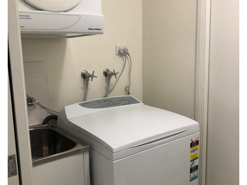 402 / 151 Sturt Street, Townsville City QLD 4810