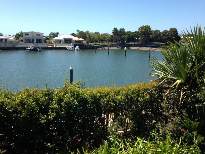 12/57 Grand Parade, Kawana Island QLD 4575