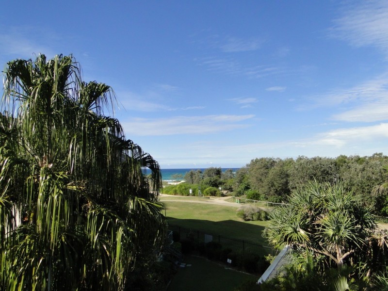 60/955 Gold Coast Hwy, Palm Beach QLD 4221