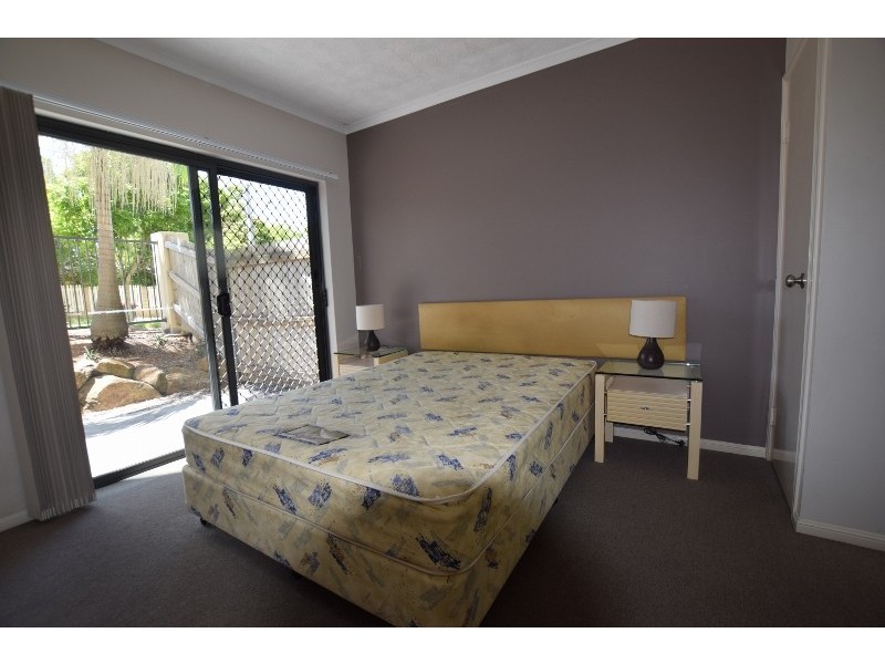 4 Omeo Street, Macgregor QLD 4109