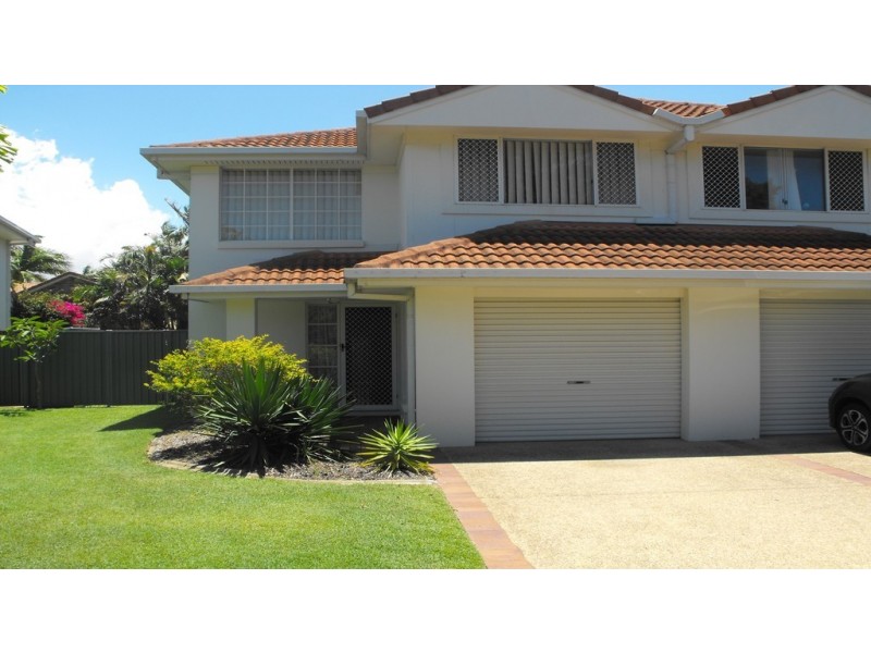 8/276 Oxley Dr, Runaway Bay QLD 4216