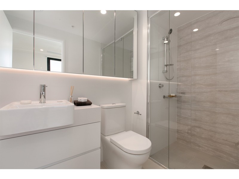 2062/123 Cavendish Road, Coorparoo QLD 4151