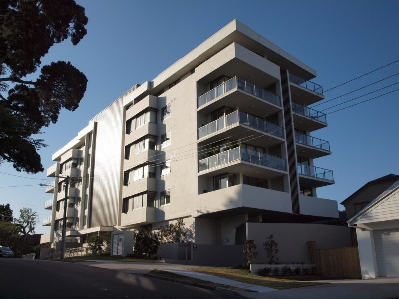 5 Chester Terrace, Southport QLD 4215