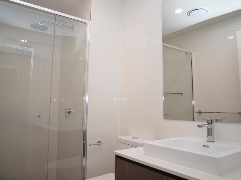 5 Chester Terrace, Southport QLD 4215