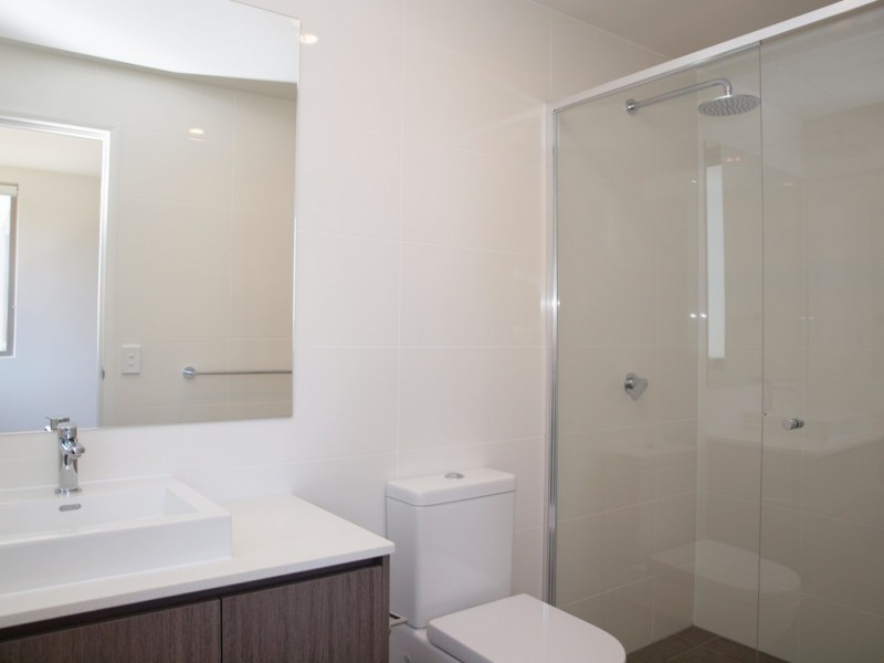 5 Chester Terrace, Southport QLD 4215