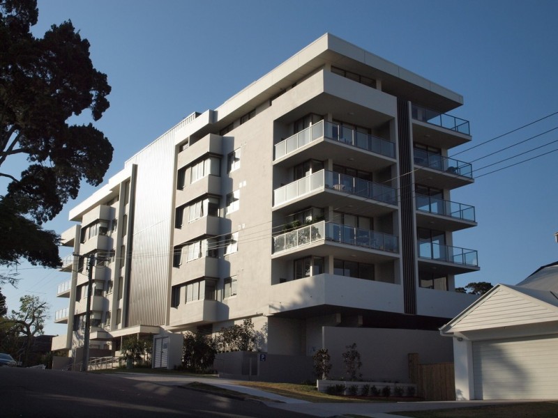 5 Chester Terrace, Southport QLD 4215
