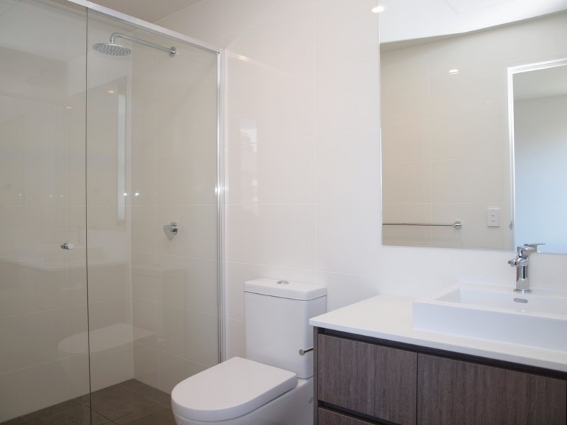 5 Chester Terrace, Southport QLD 4215