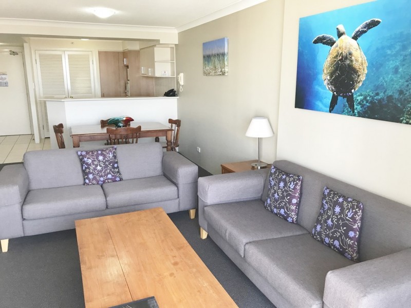1095/2633 Gold Coast Highway, Broadbeach QLD 4218