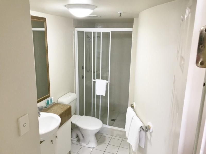 1095/2633 Gold Coast Highway, Broadbeach QLD 4218