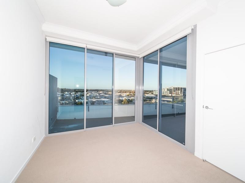 15 Compass Drive, Biggera Waters QLD 4216