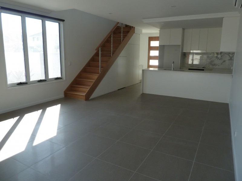 32 Florabella Drive, Robina QLD 4226