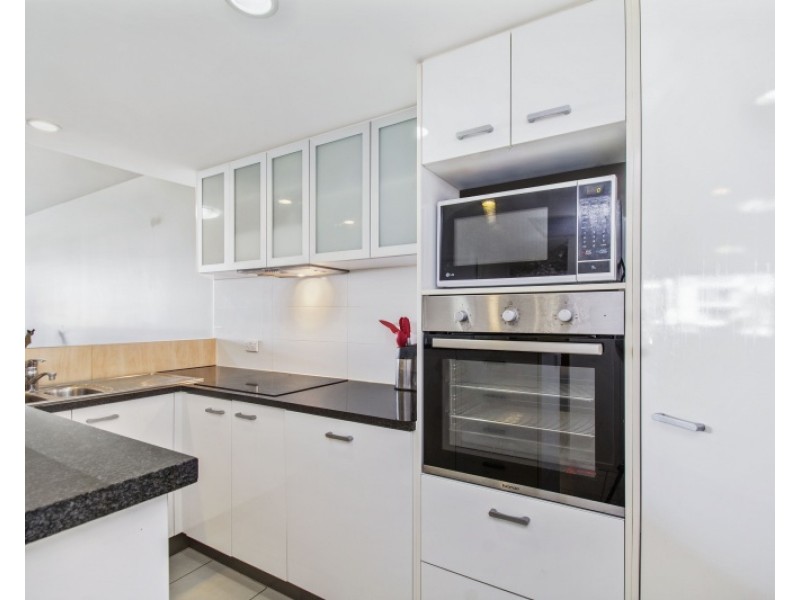 52/57 Grand Parade, Kawana Island QLD 4575