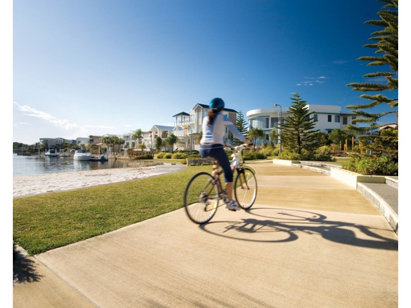 52/57 Grand Parade, Kawana Island QLD 4575