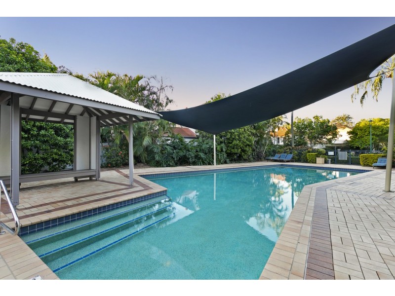 105 Coutts Street, Bulimba QLD 4171
