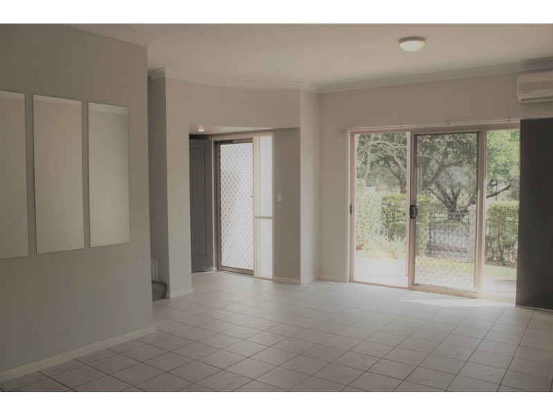 105 Coutts Street, Bulimba QLD 4171