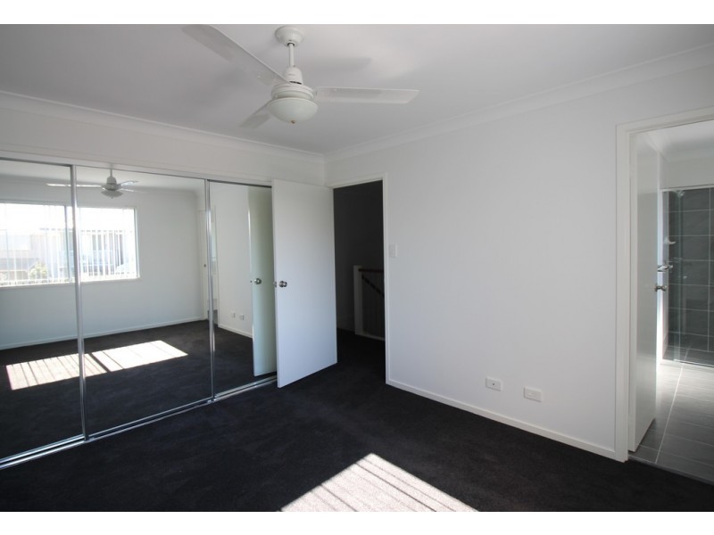 110/6 clearwater street, Bethania QLD 4205