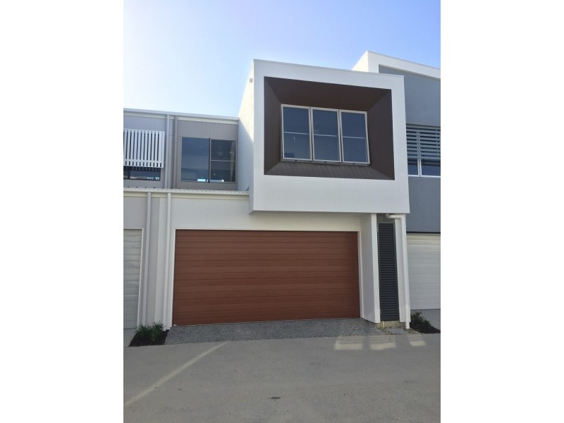 37 Florabella Drive, Robina QLD 4226