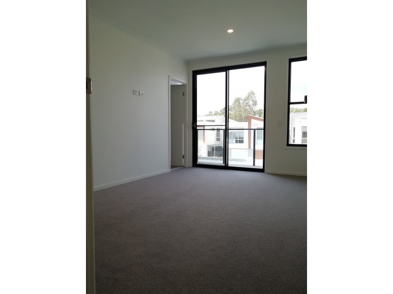 37 Florabella Drive, Robina QLD 4226