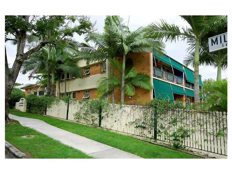 2/52 Miles Street, Clayfield QLD 4011