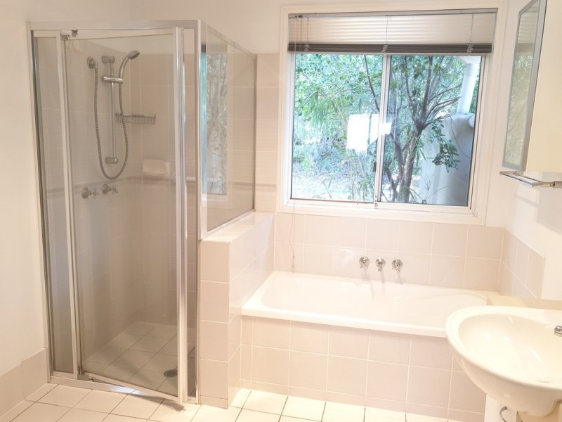 Unit 33, 33-67 Edmund Rice Dr, Southport QLD 4215