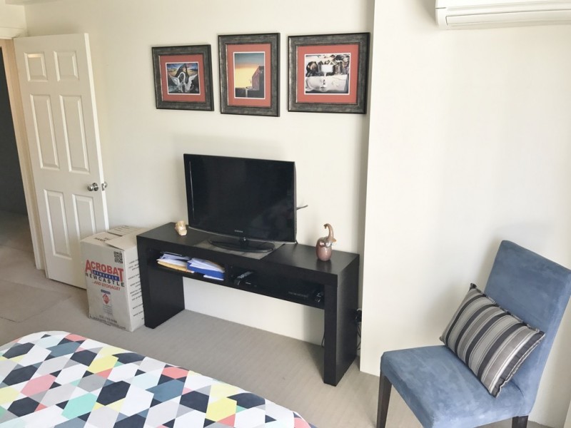 2027/2633 Gold Coast Highway, Broadbeach QLD 4218