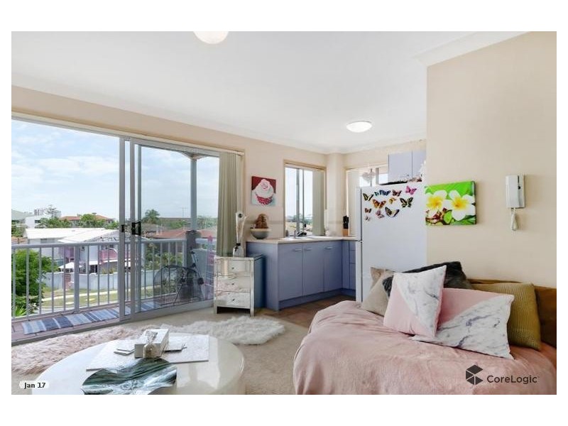 20/7 Illawong Ave, Chevron Island QLD 4217