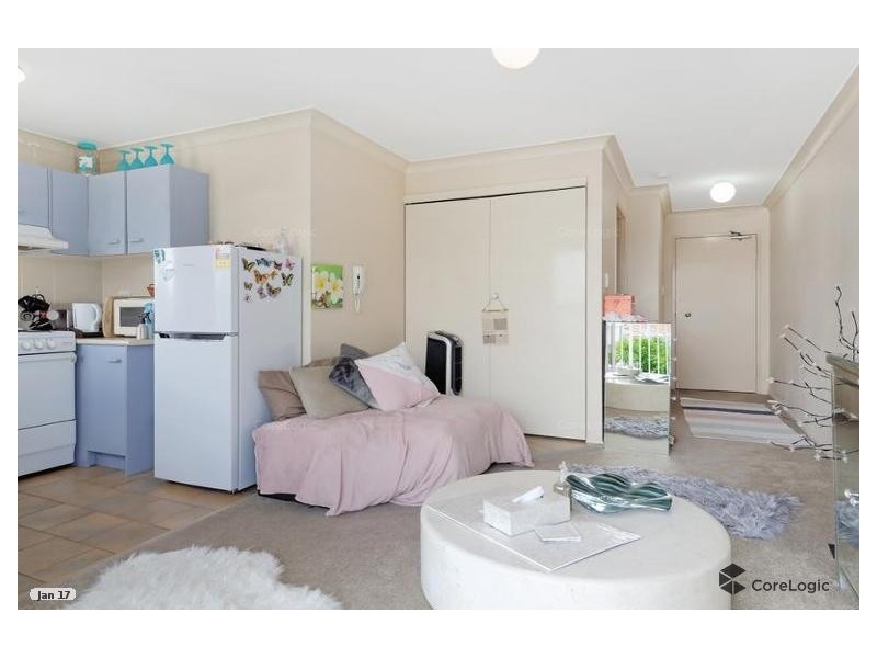20/7 Illawong Ave, Chevron Island QLD 4217