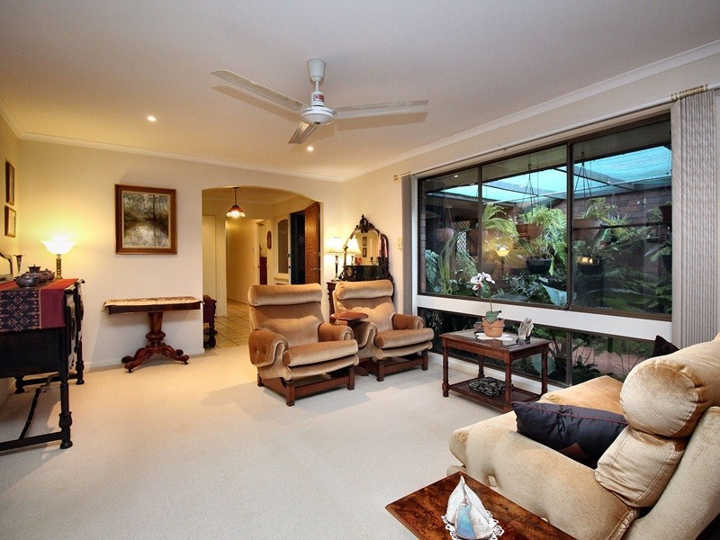 14 Petrina St, Eight Mile Plains QLD 4113