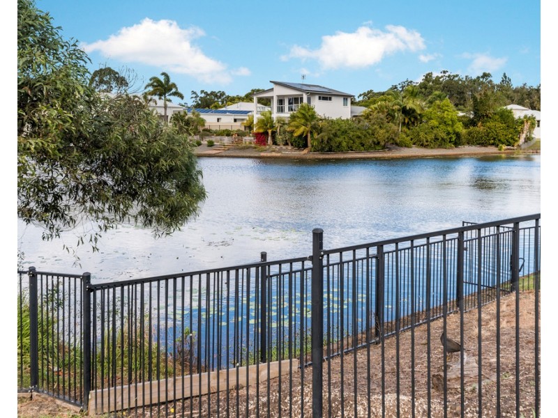 1 Tytherleigh Lane, Pelican Waters QLD 4551