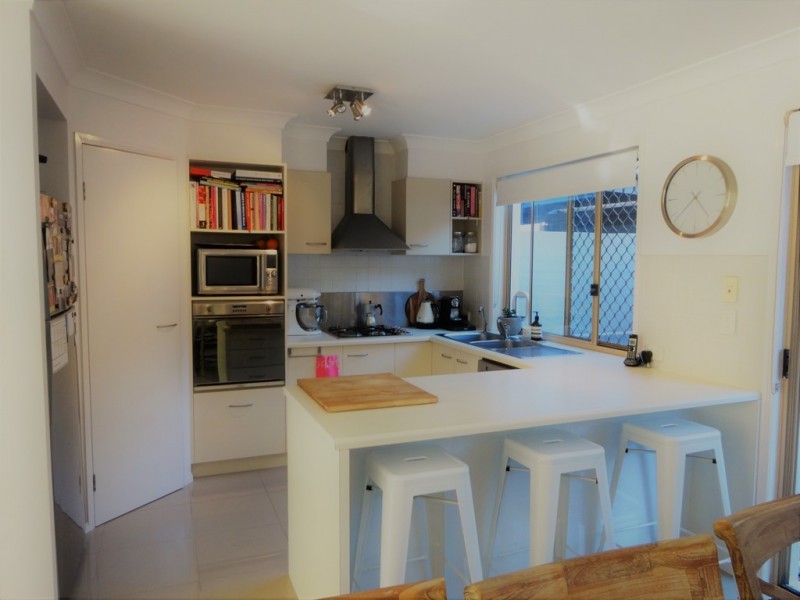 103 Coutts Street, Bulimba QLD 4171