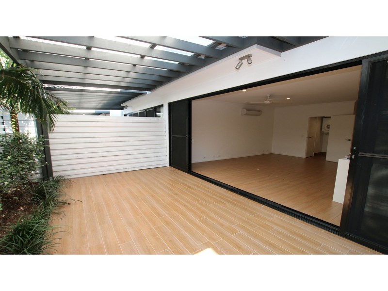 57/42 Stadium Drive, Robina QLD 4226