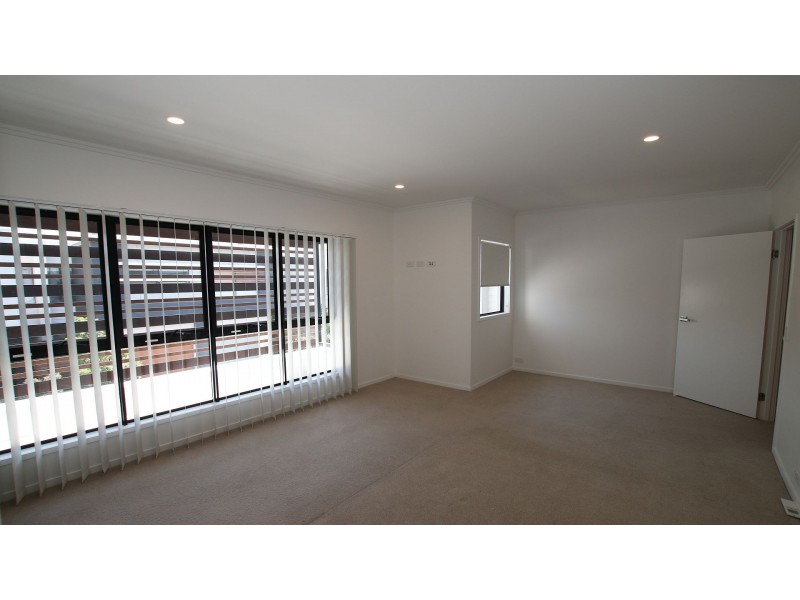 57/42 Stadium Drive, Robina QLD 4226