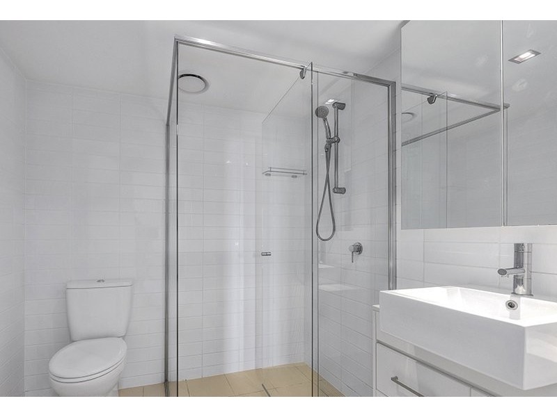 606/23 Parkland, Nundah QLD 4012