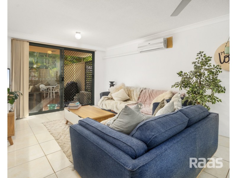 2/10-16 Genoa Street, Surfers Paradise QLD 4217