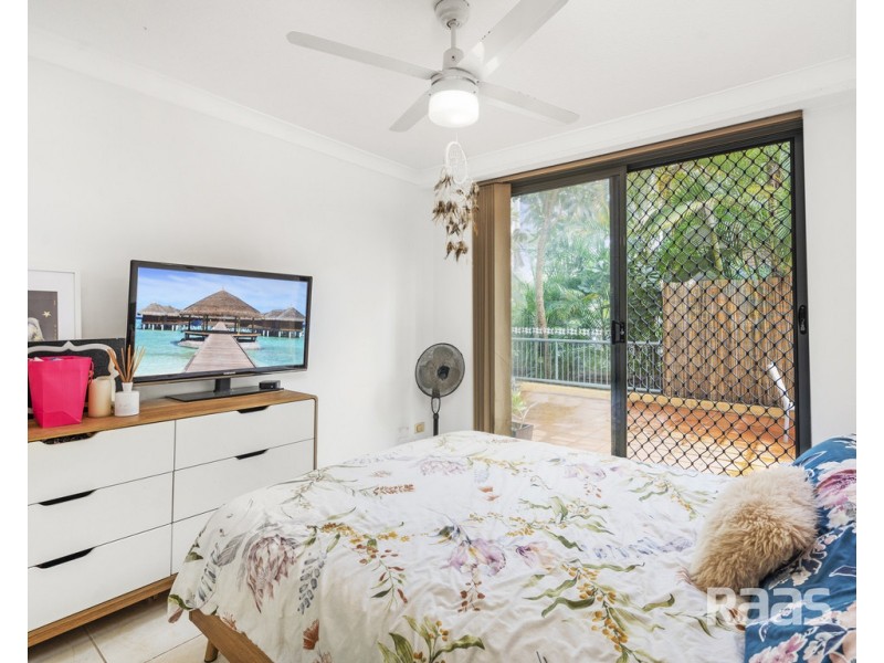 2/10-16 Genoa Street, Surfers Paradise QLD 4217