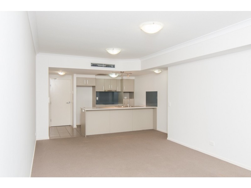 888/51 Playfield Street, Chermside QLD 4032