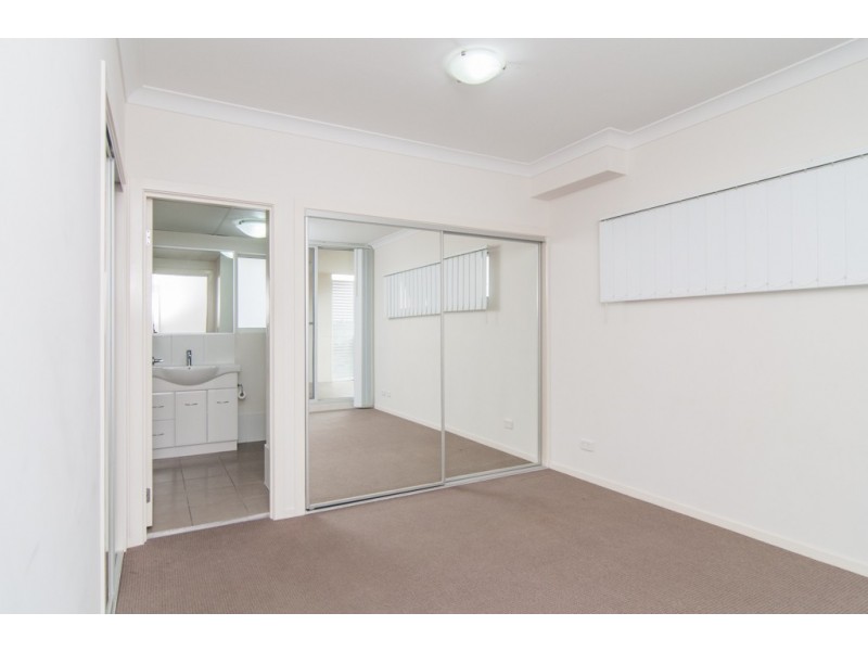 888/51 Playfield Street, Chermside QLD 4032