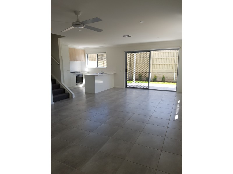 20 Eminence Lane, Bridgeman Downs QLD 4035