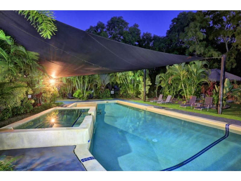 18/10 Ocean Beach Drive, Agnes Water QLD 4677