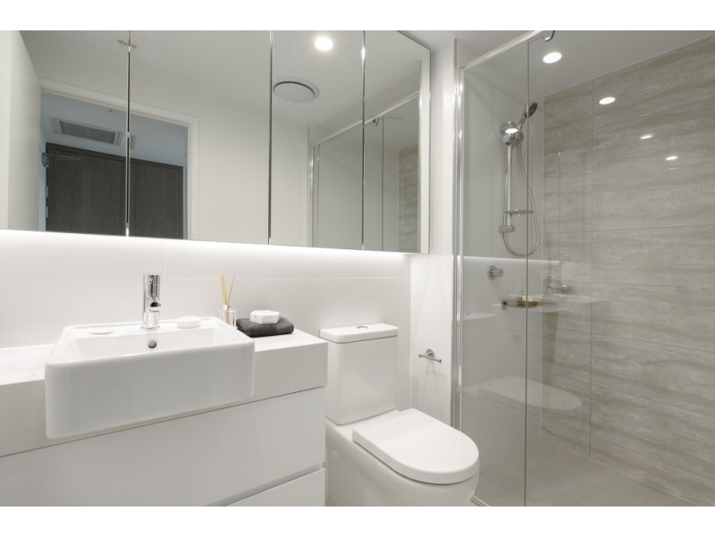 1106/123 Cavendish Road, Coorparoo QLD 4151
