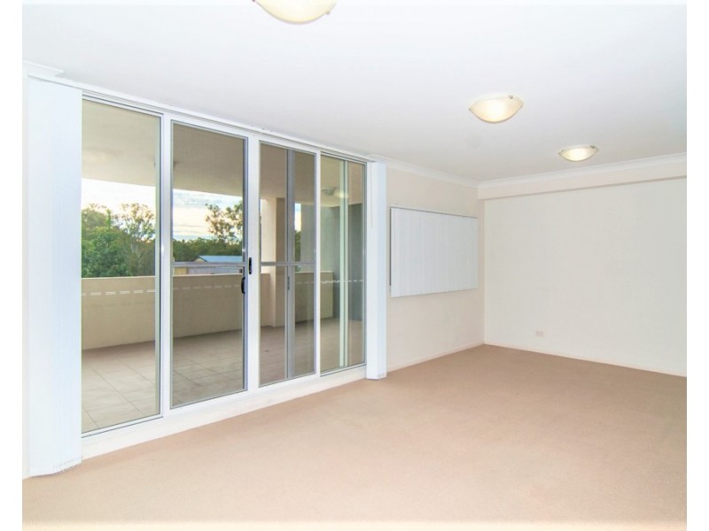 442/51 Playfield Street, Chermside QLD 4032