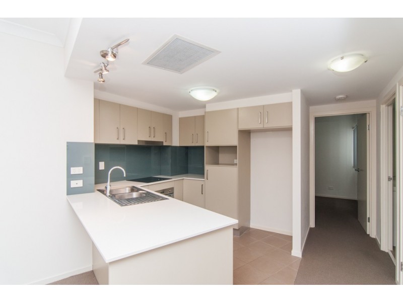 551/51 Playfied Street, Chermside QLD 4032