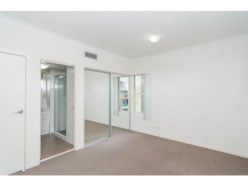 551/51 Playfied Street, Chermside QLD 4032