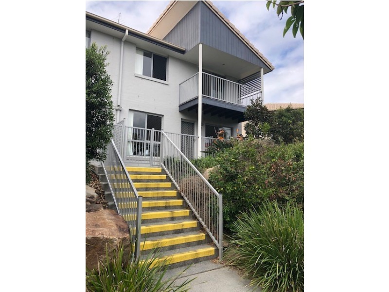 1 McAuley Parade, Pacific Pines QLD 4211